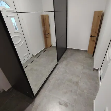 Everblue Apartament *